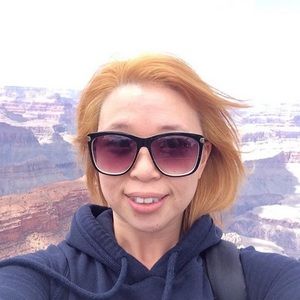 Meet your Posher, Ester